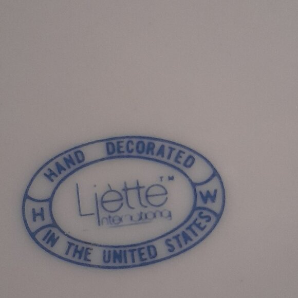 Ceramic Blue and White Vase/ Kitchen Utility Vessel - Picture 5 of 5